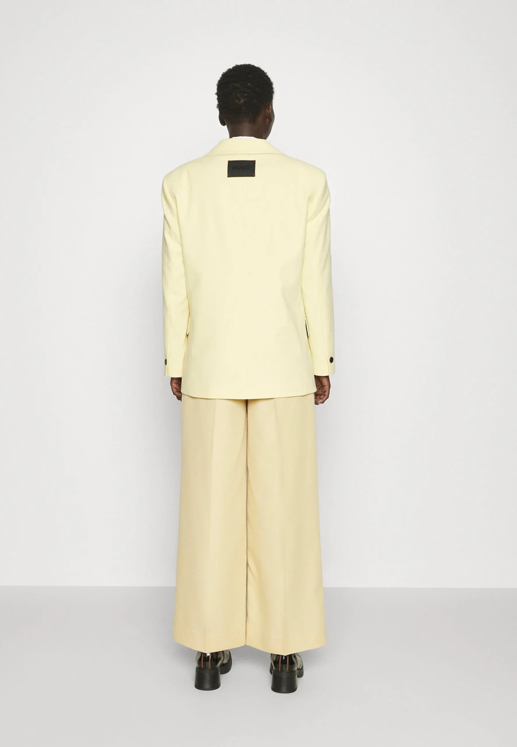 Agura - Manteau Court|HUGO Fashion