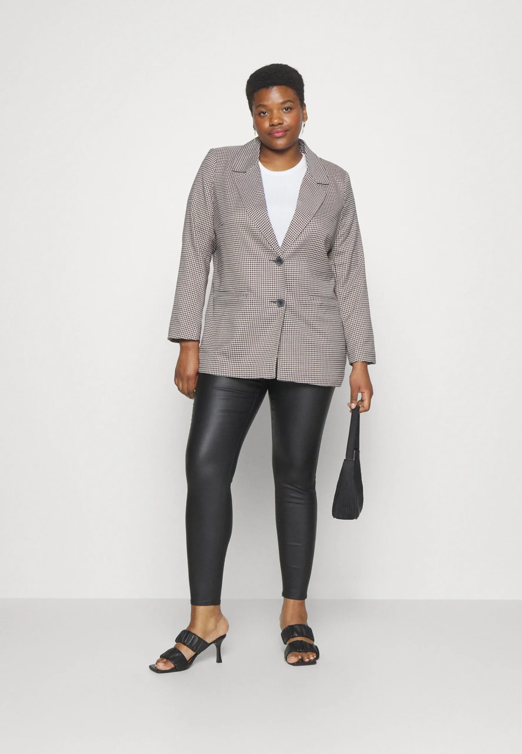 Carnewdita Blazer - Manteau Court|ONLY Carmakoma Hot