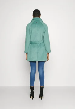 Catarina Ilesa Coat - Manteau Court|Bruuns Bazaar Outlet