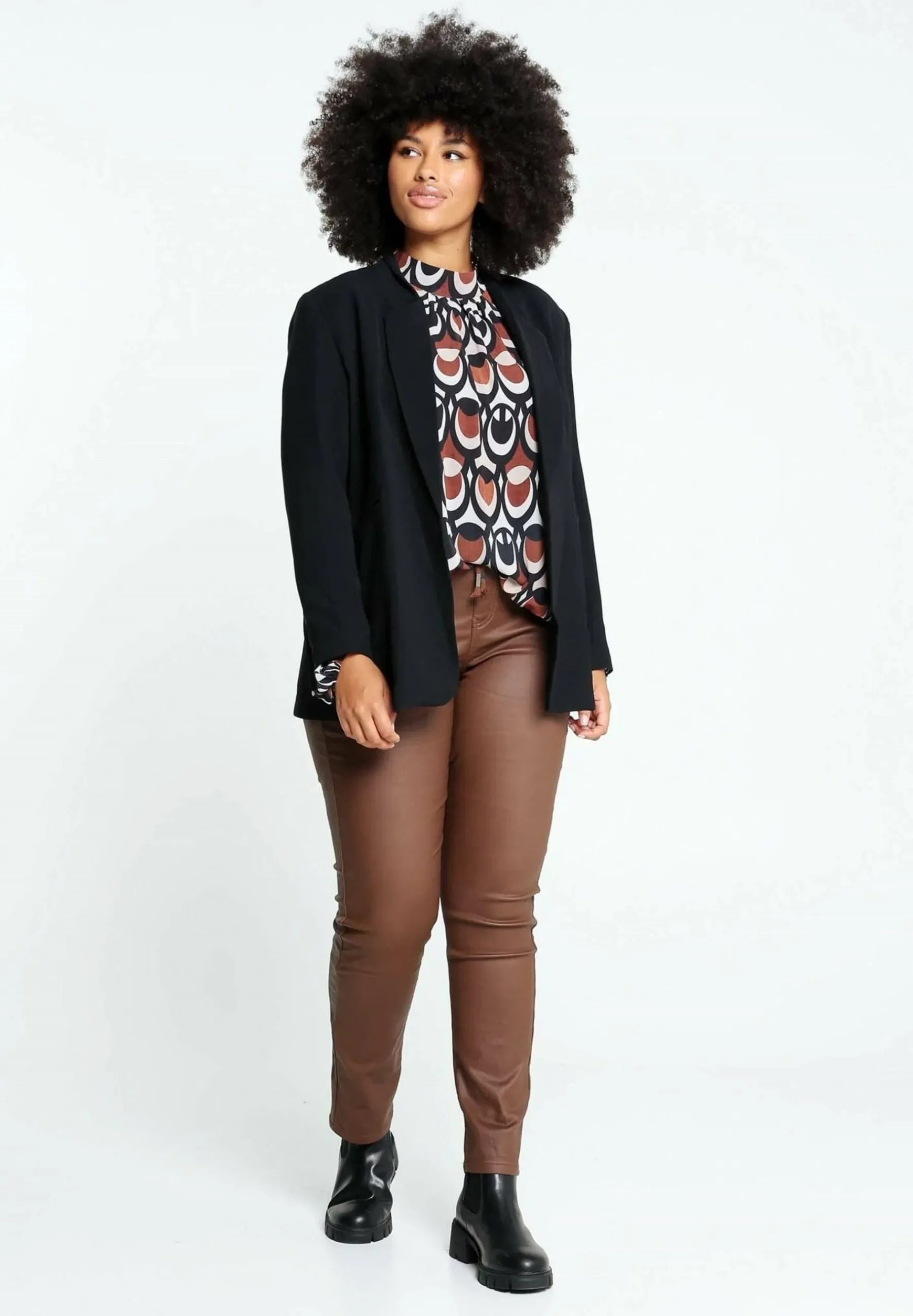 Halblanger, Unifarbener Mit Revers - Manteau Court|Paprika Shop
