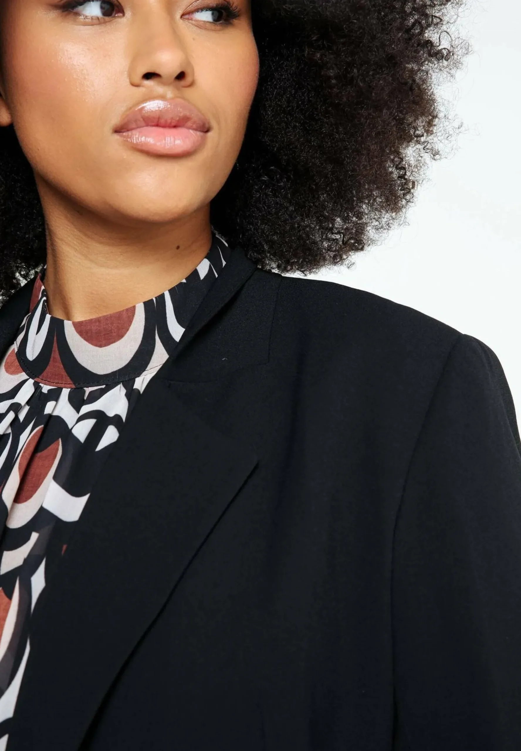 Halblanger, Unifarbener Mit Revers - Manteau Court|Paprika Shop