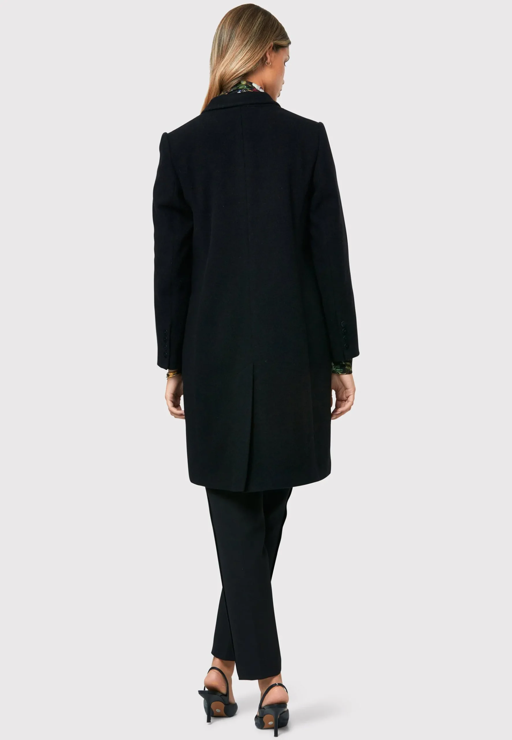Leighton - Manteau Court|Helen McAlinden Dublin Online