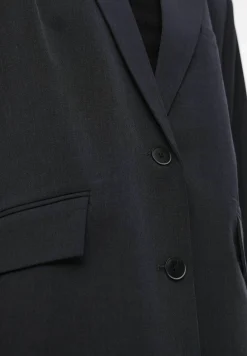 Longline - Manteau Court|Object Clearance