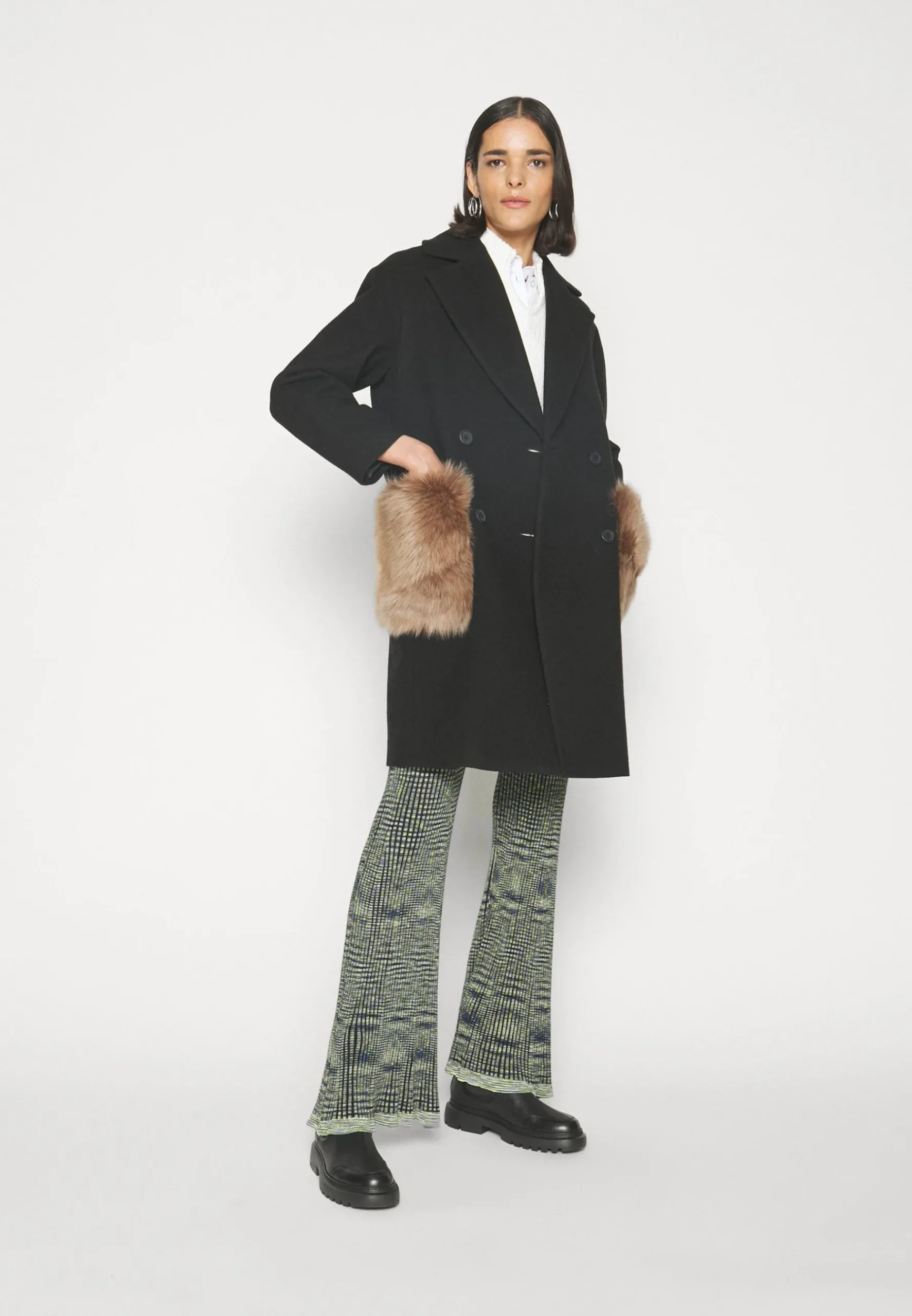 Madison Coat With Shearling Pockets - Manteau Classique|STUDIO ID Shop