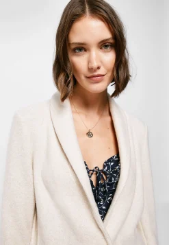 Manteau Court|Springfield Clearance