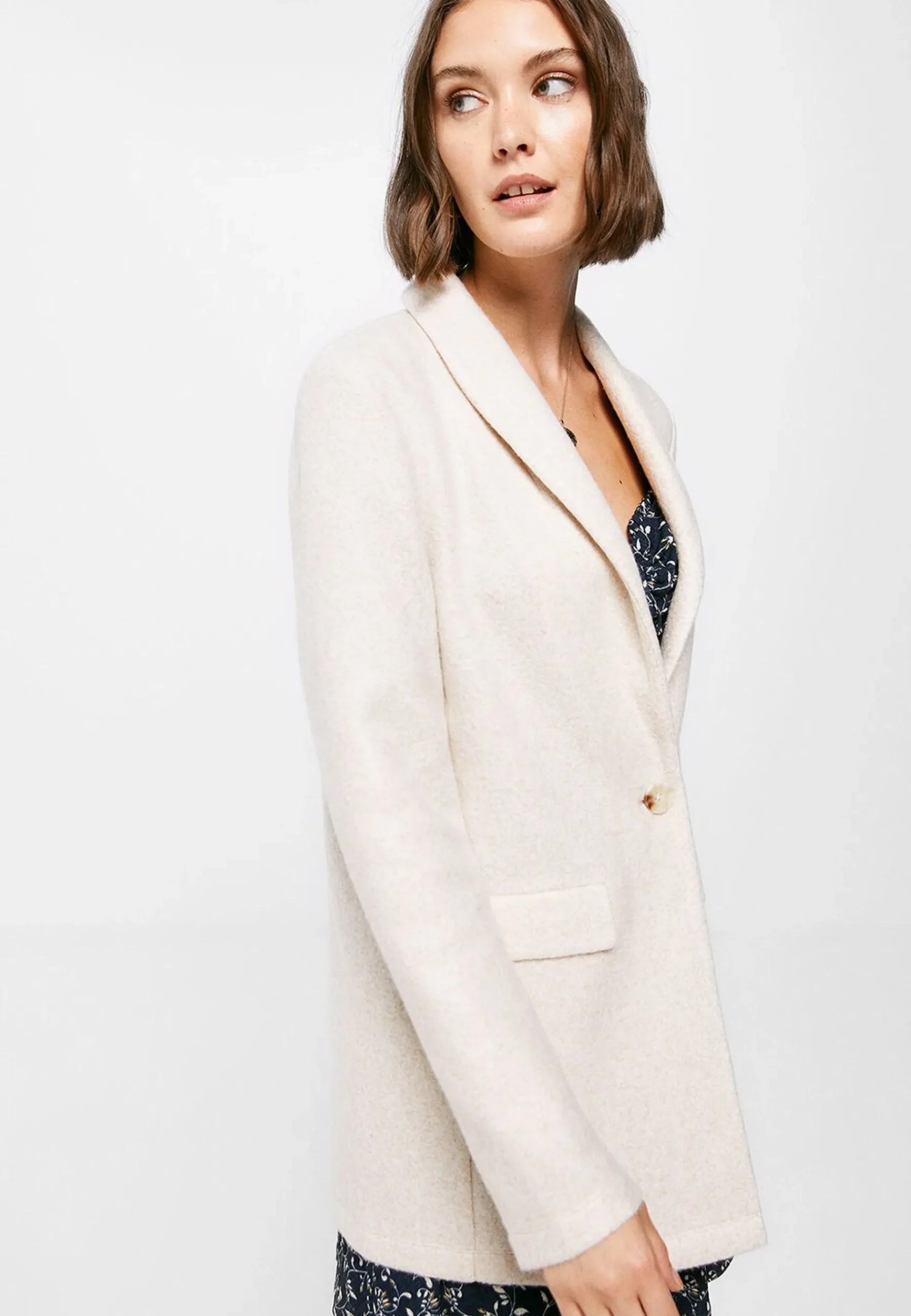 Manteau Court|Springfield Clearance