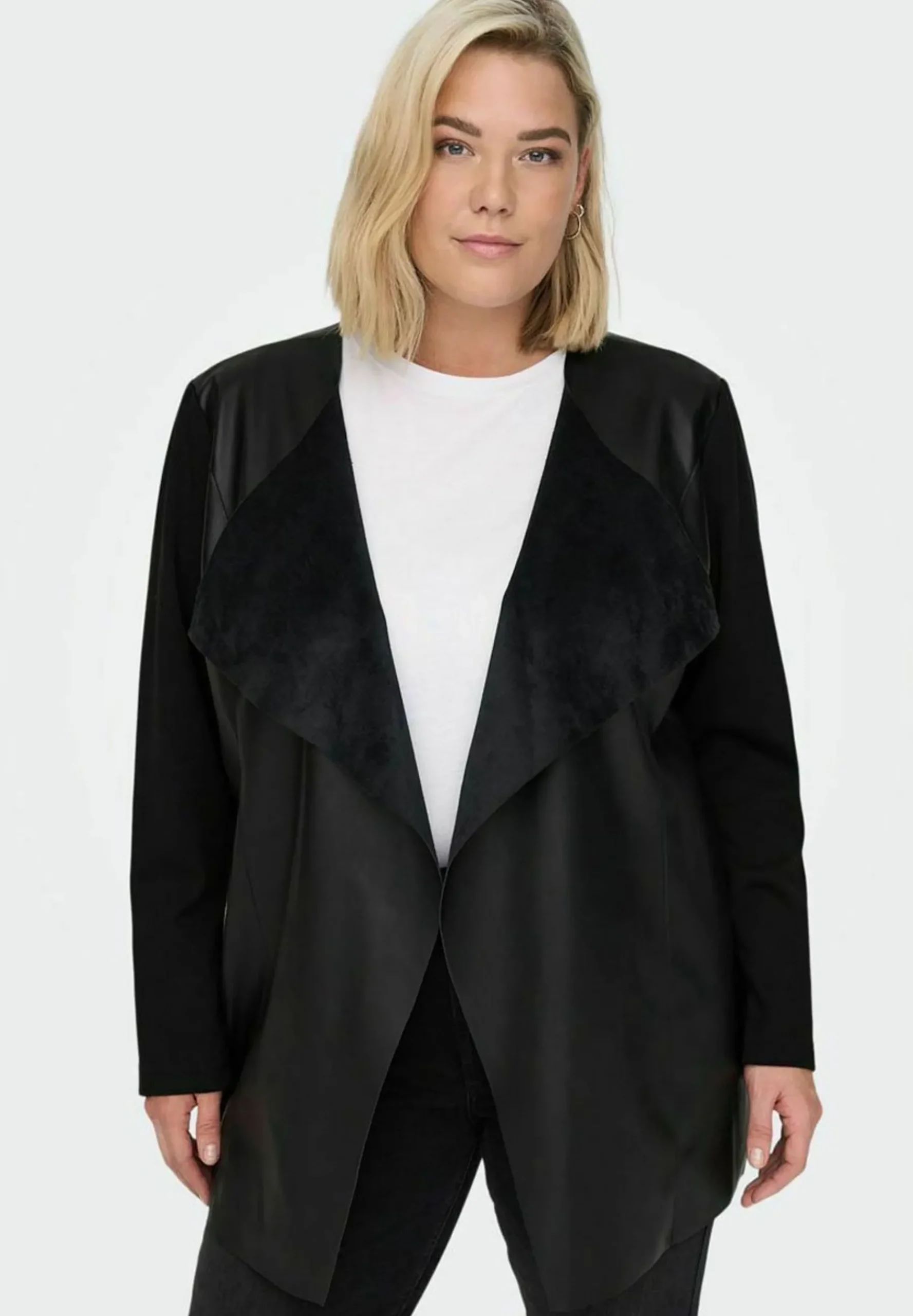 Manteau Court|ONLY Carmakoma Hot