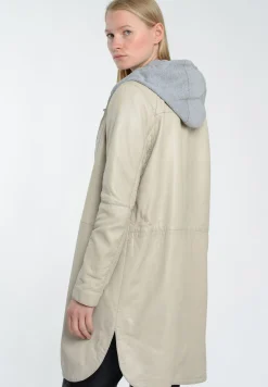 Manteau Court|Maze Sale