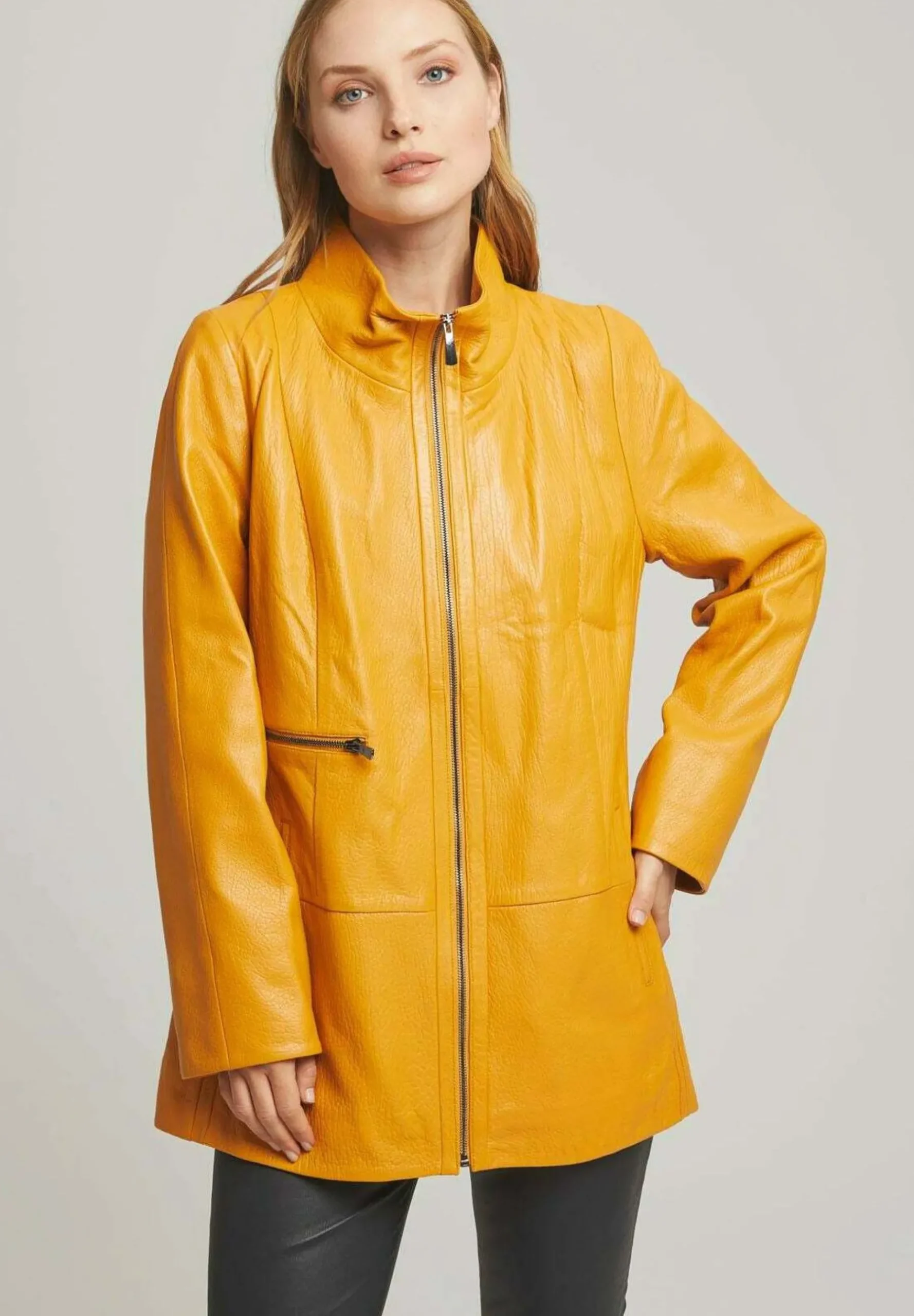 Manteau Court|Ikigai The City Discount