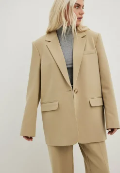 Mit Passform - Manteau Court|NA-KD Fashion