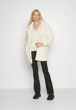 Onlaurelia Coat - Manteau Court|ONLY Tall Shop