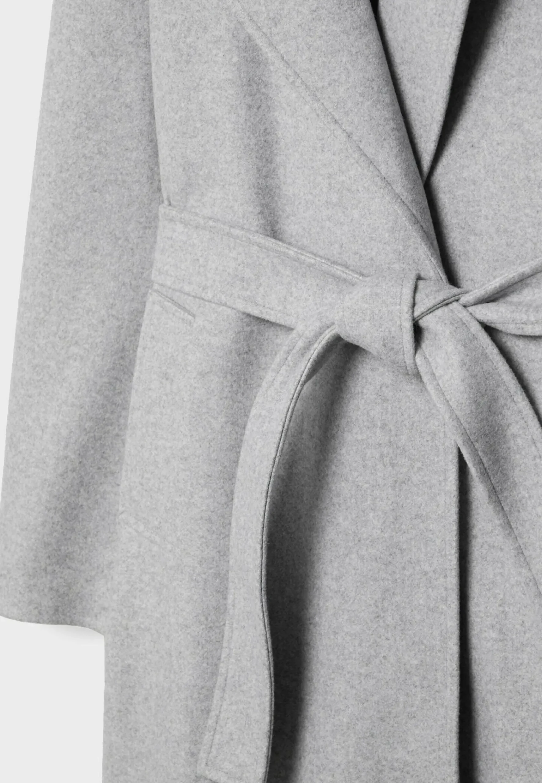 Soft-Touch With Belt - Trench|Stradivarius Fashion