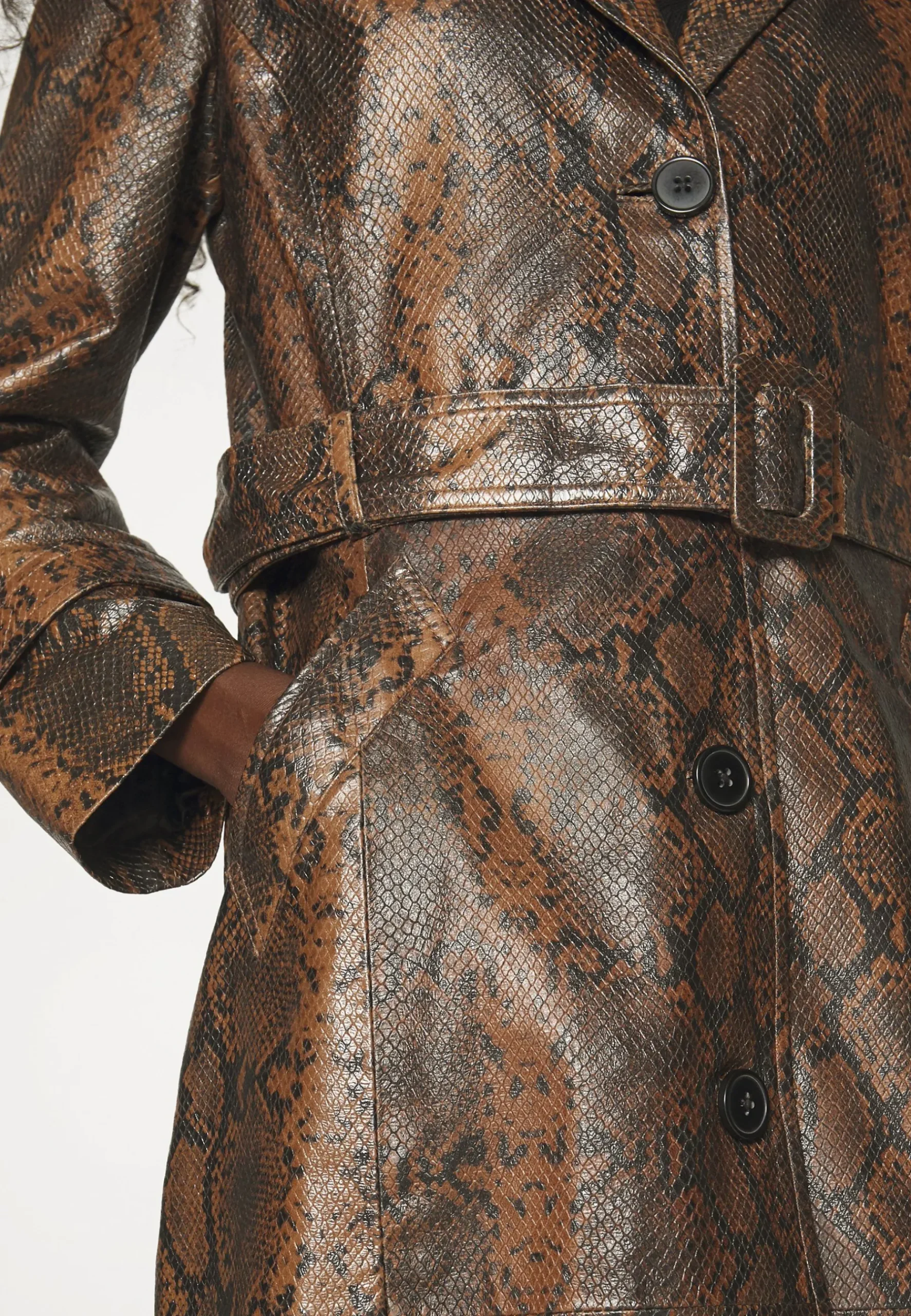 Trench With Toscana Shearling Collar - Trench|STUDIO ID Online